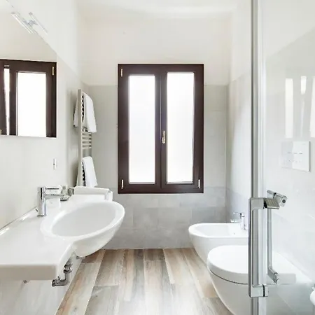 ゲストハウス Blu